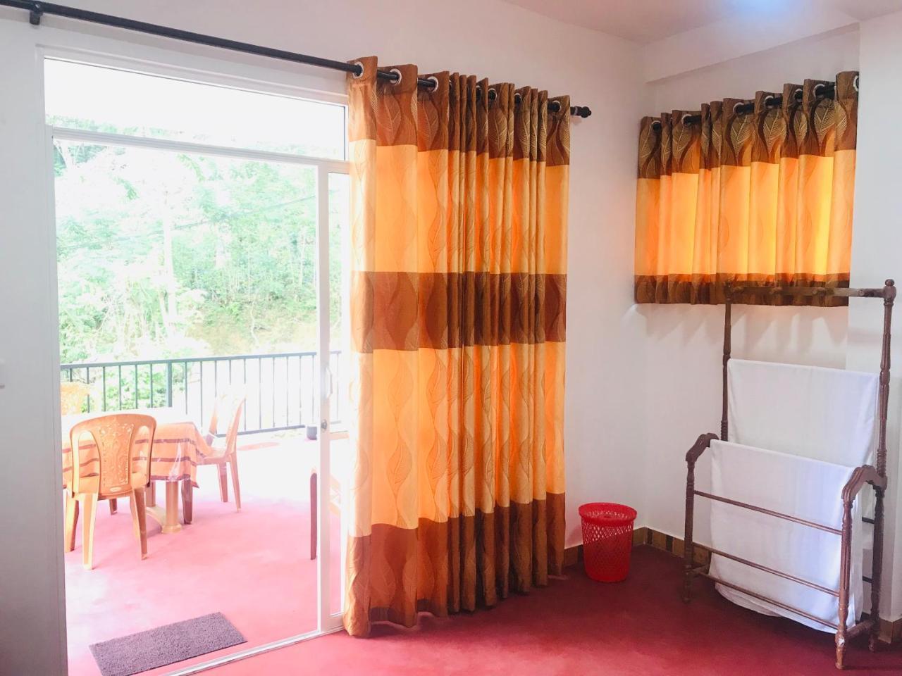 Senehas Homestay Ella Esterno foto